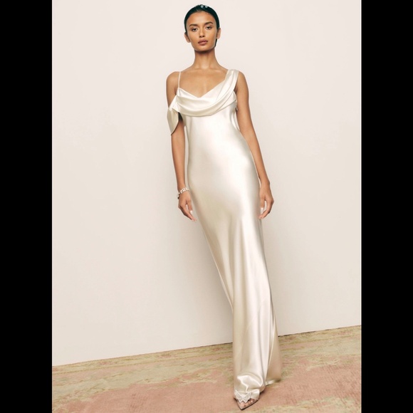 Reformation Dresses & Skirts - Reformation Ronda Silk Dress in Ivory